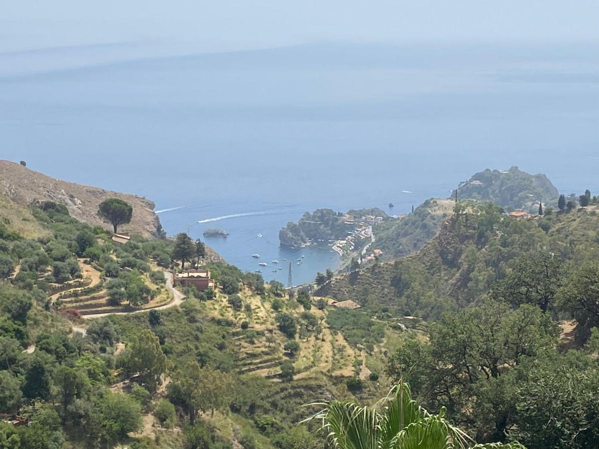 Mi 'Ffaciu E Mi Ricriu Casa Vacanze Castelmola Bagian luar foto